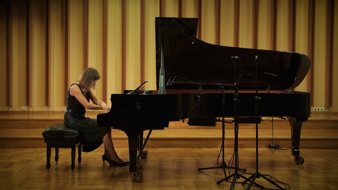 Marta Mołodyńska-Wheeler – W locie