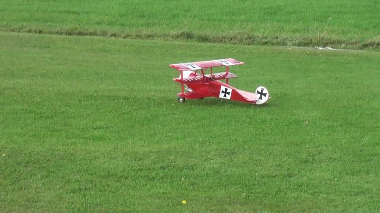 Testflug einer Fokker DR1 Roter Baron und Crash