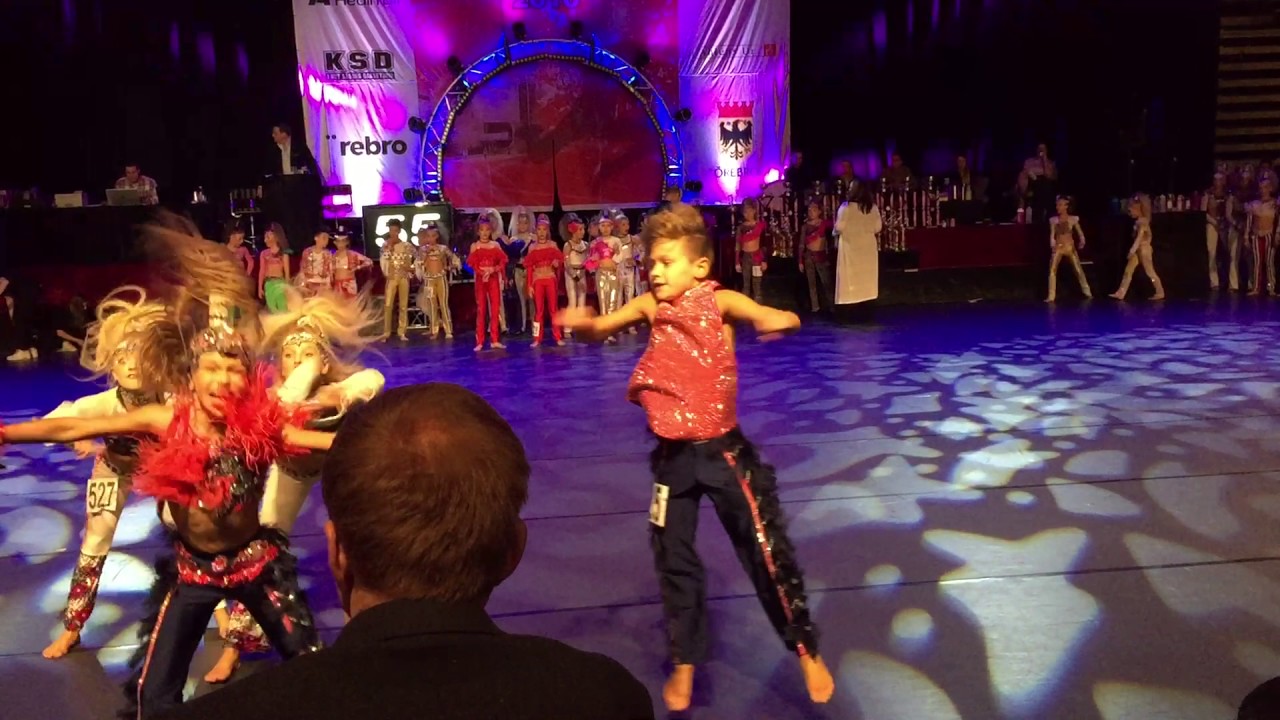 Kira Yeromenko and Maksim Shumkovskiy