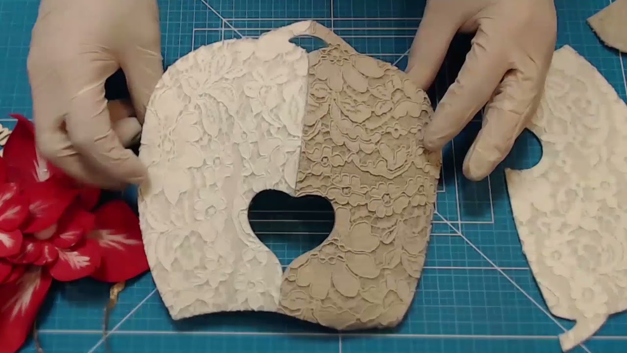 Campanaccio apriporta in feltro pizzo