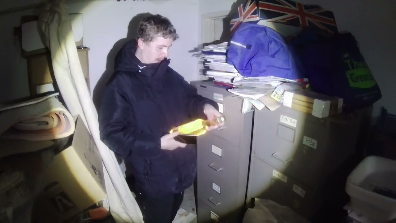 ИССЛЕДОВАНИЕ ЗАБРОШЕННОГО центра по исследованию кур