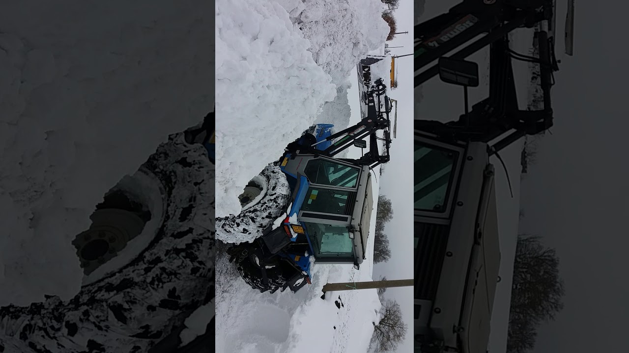 Sgombro neve 2k17 con Landini 8880DT by TORETTO