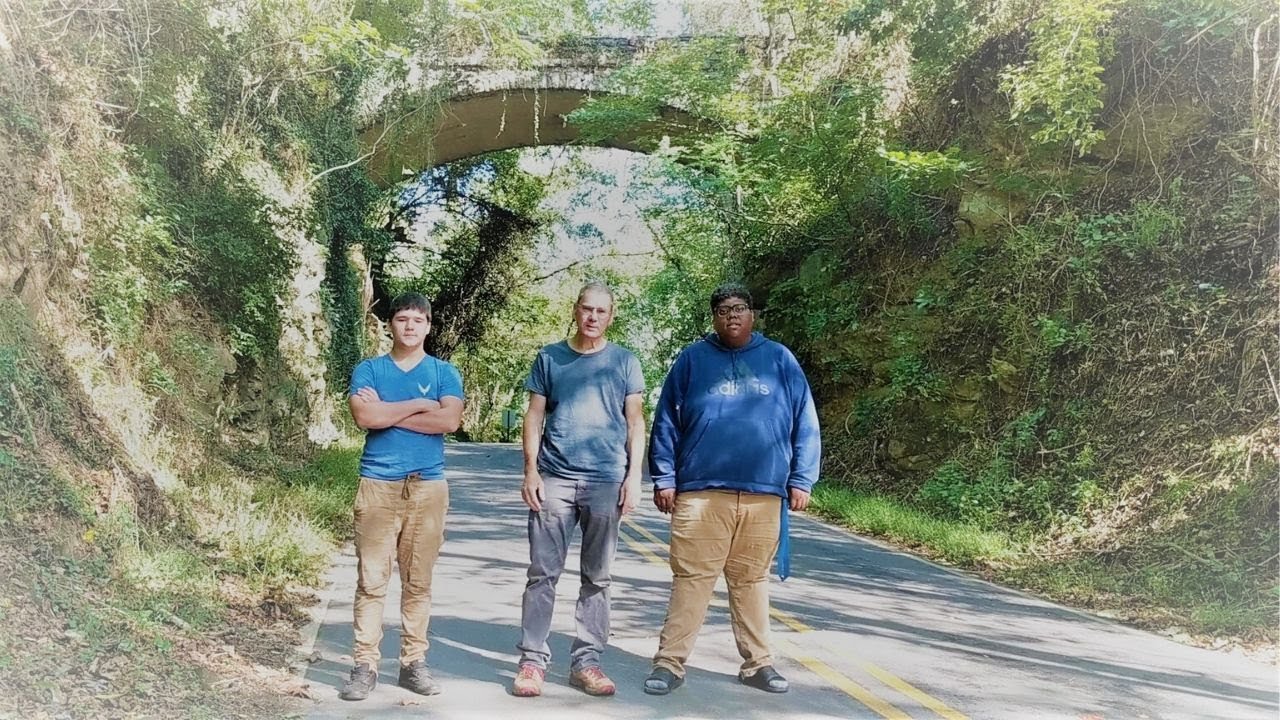Exploring The INFAMOUS HELEN'S BRIDGE AND ZEALANDIA'S CASTLE In Asheville *WE GOT INSIDE*
