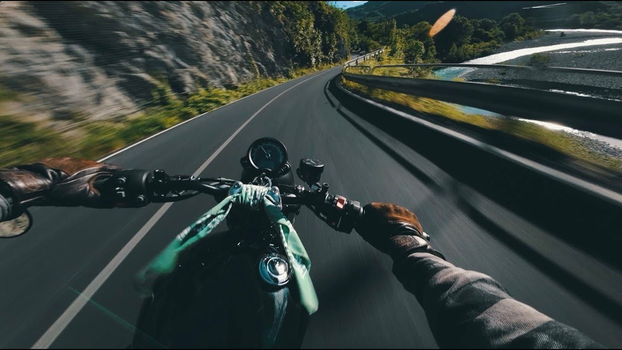 # 1 - Triumph Bonneville Speed Twin 900 - MASS Exhaust Double Cross - Engine Sound - POV 4K