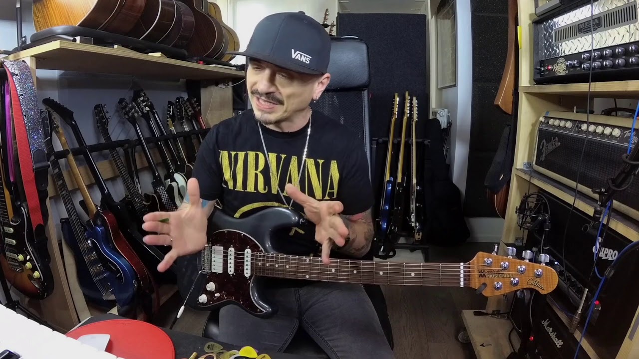 Music Man Cutlass Demo