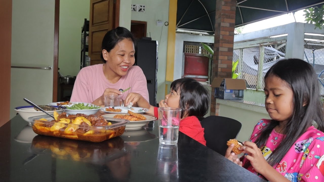 Setelah sekian lama !! Akhirnya masak semur daging sapi lagi
