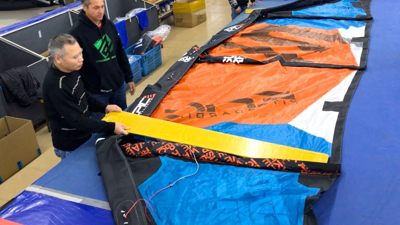 HOW TO FOLD A KITE PROFESSIONALLY