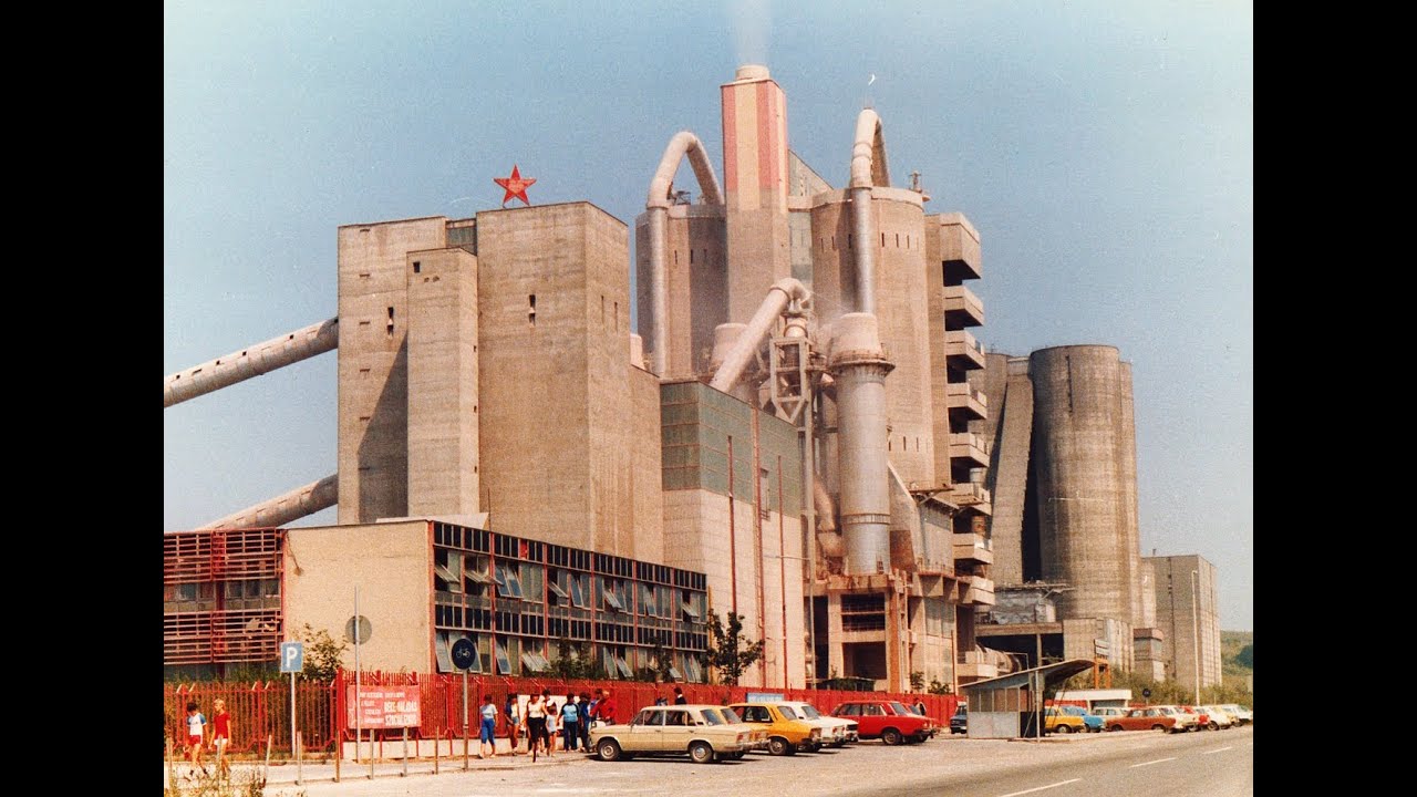 A 20 éves Bélapátfalvai Cementgyár lerombolása 2000 és 2003 között