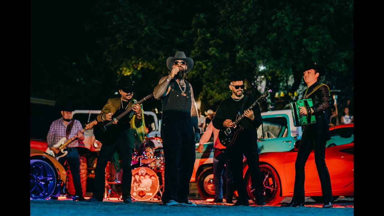 Cartel de Santa y @LosDosCarnales - Aka entre el Humo (Video Oficial)