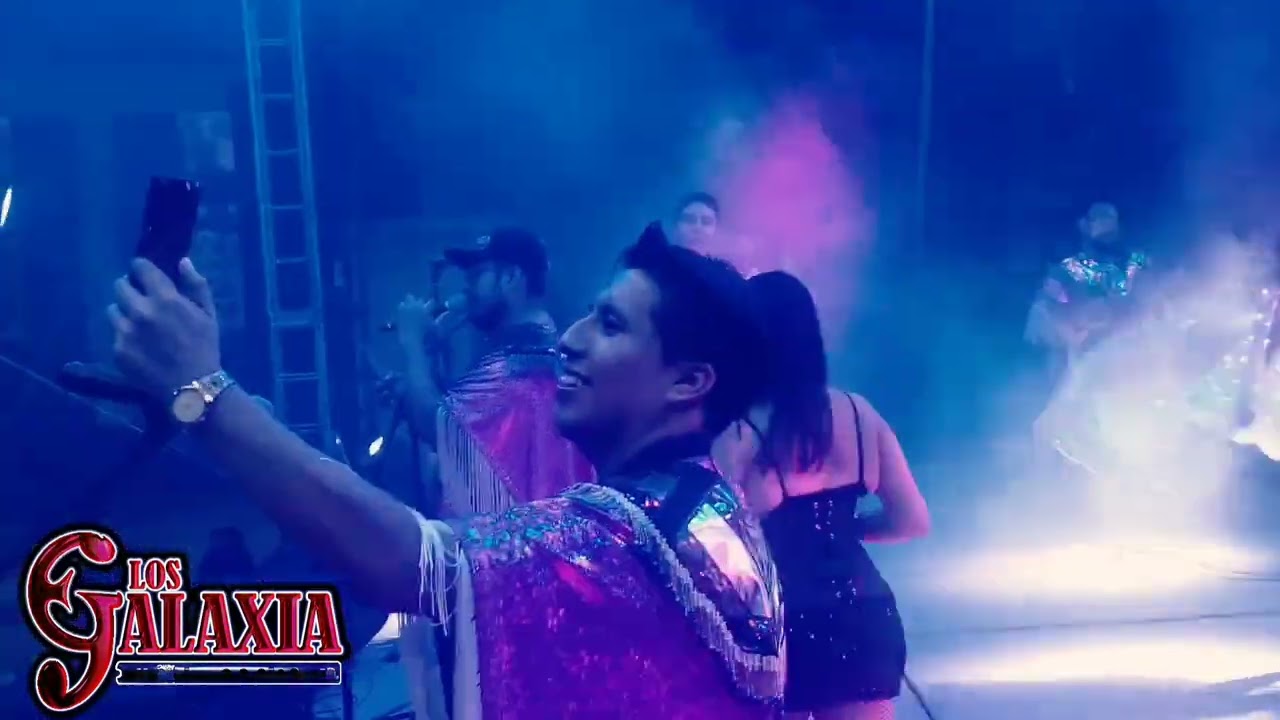 La Negrita con Los Galaxia
