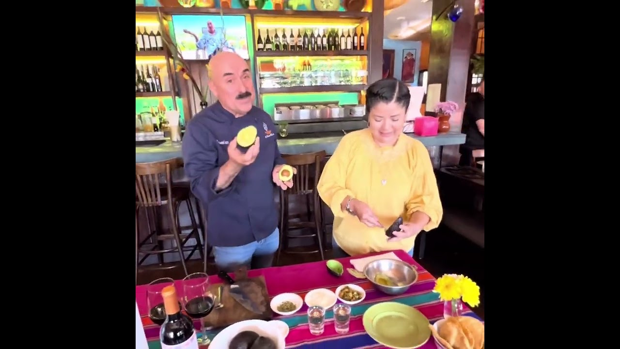 Guacamole Borracho with Chef Ramiro @ChefsJaimeyRamiro