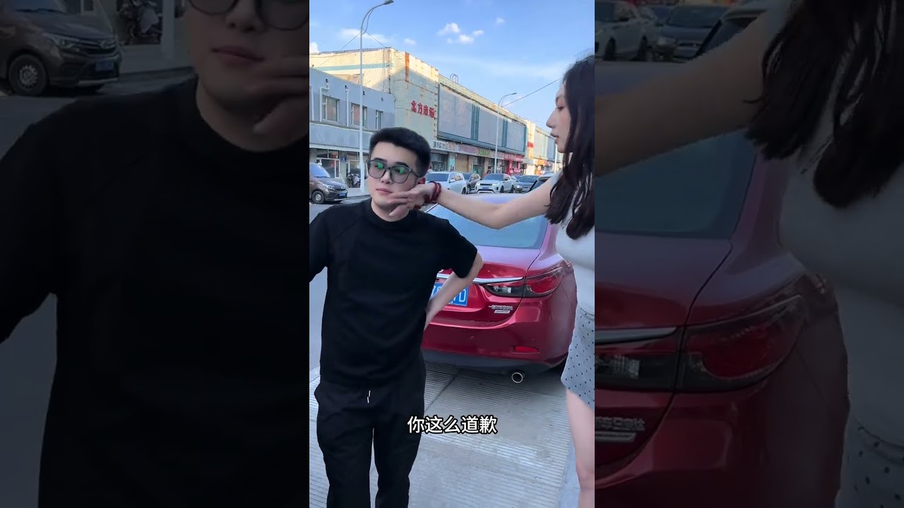 给老弟打懵了 #血脉压制 #姐弟 #东北甜妹   酱b