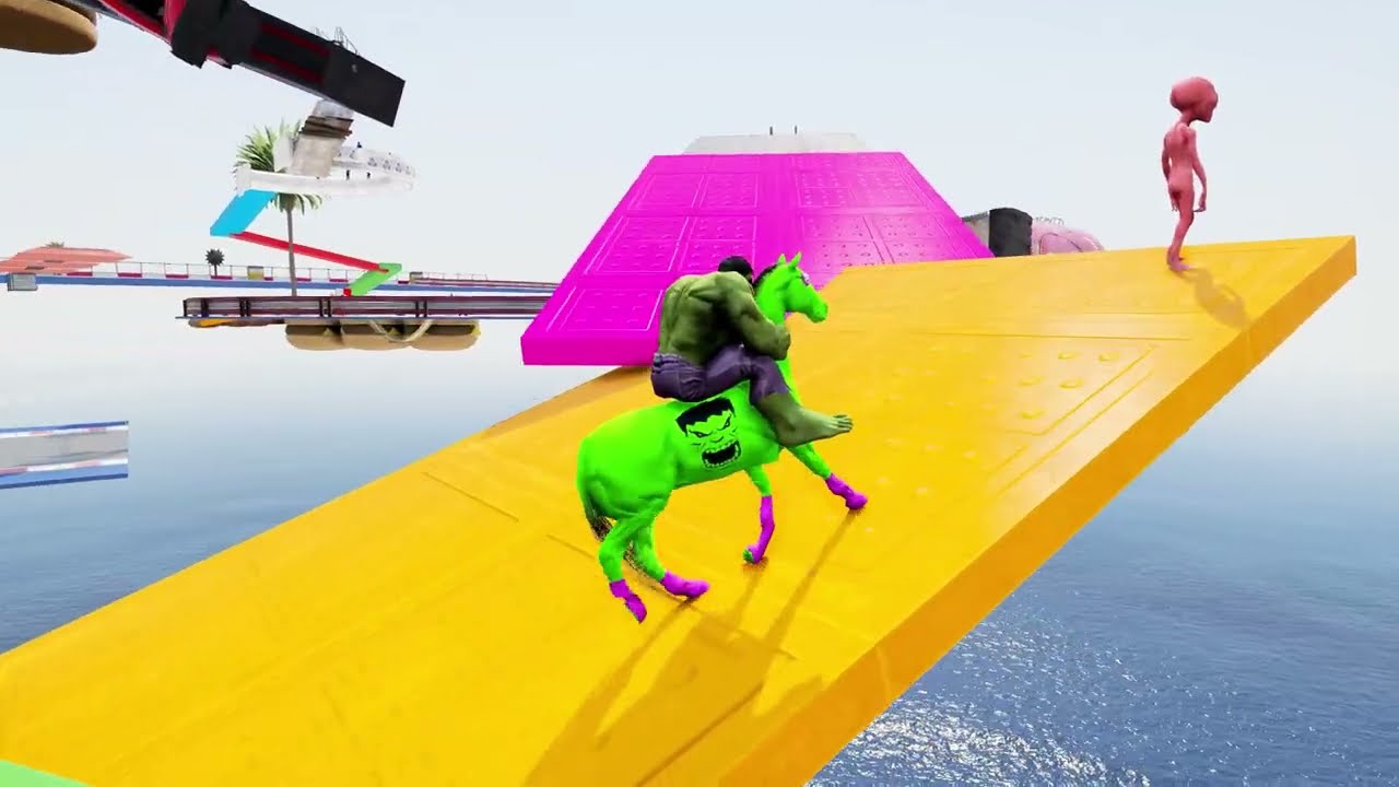 PRO 5 HORSE SUPERHERO GAME CROSSING BRIDGE ON COLOR SPIDERS FUNNY AGAINST SHARKS JUMP ANIMALS GTA 5