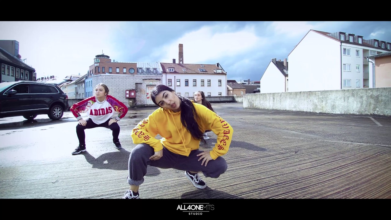 Chris Brown - Kiss Kiss @Choreographie by. Tina K.