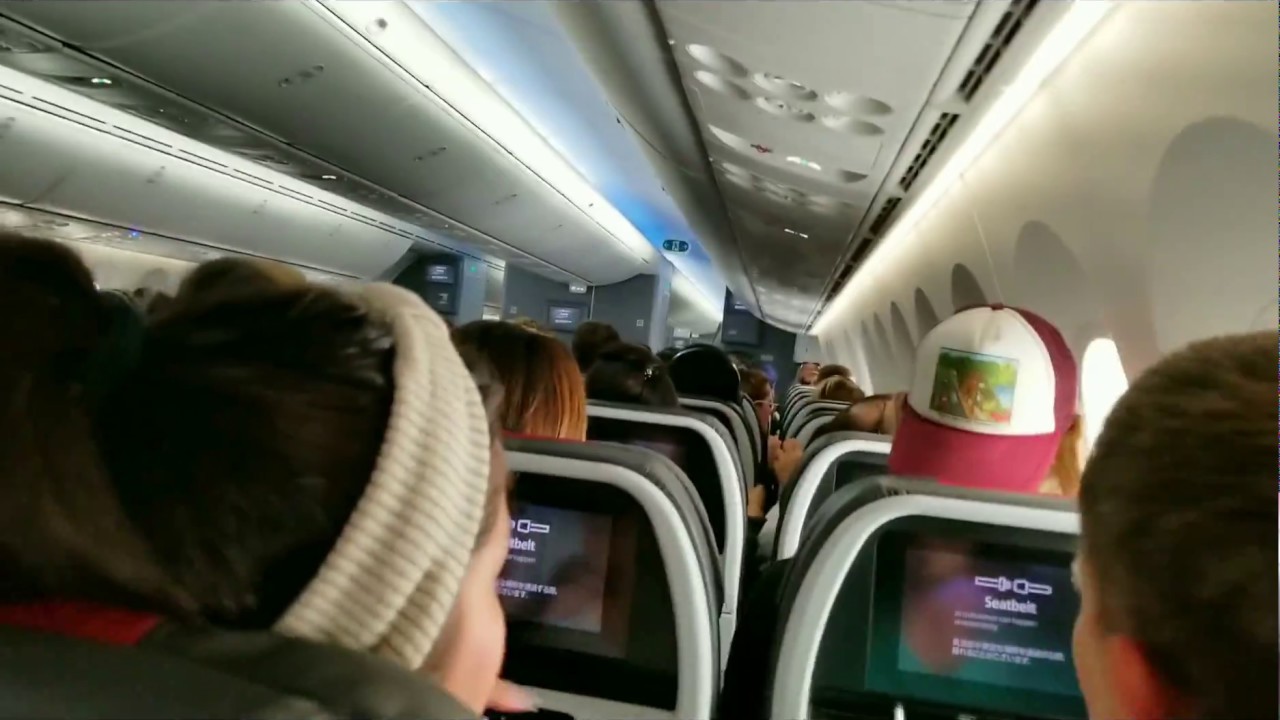 JAL7018 B787-900 HND, Tokyo to SEA, WA Encounters Severe Turbulence at 24,000ft!!