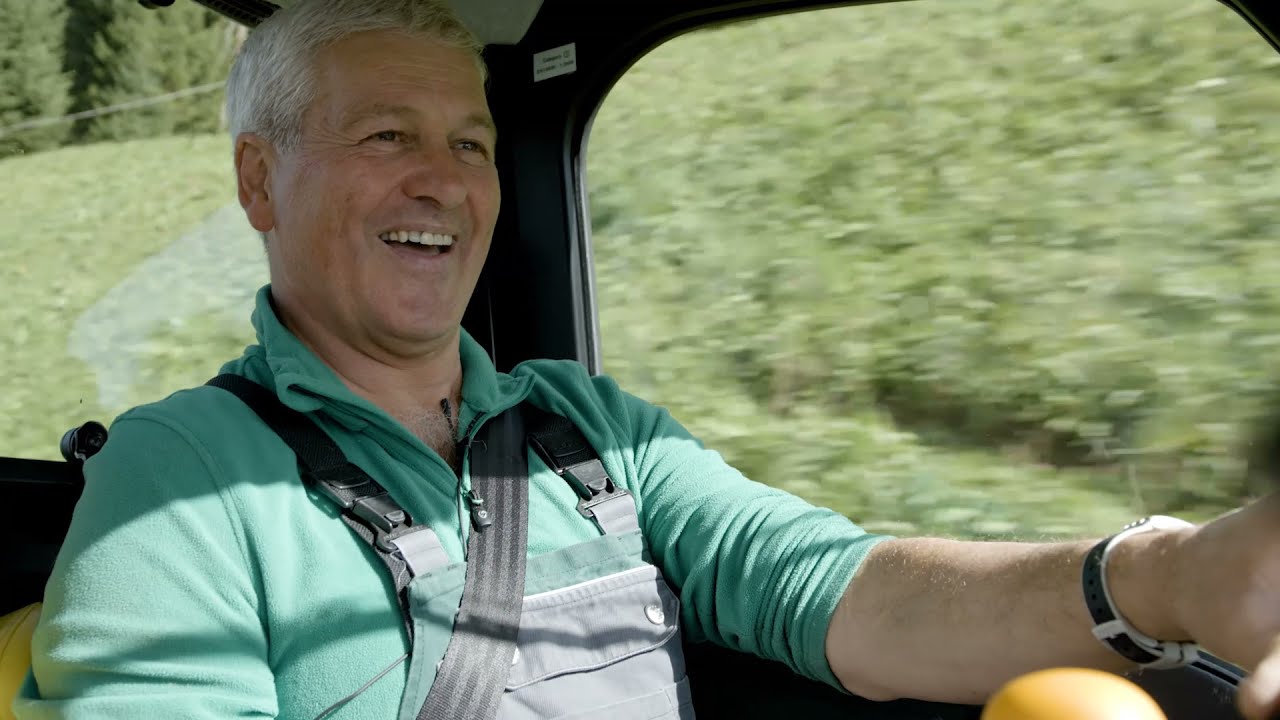 John Deere Gator Senner Anwendungsbeispiel (Landwirtschaft)