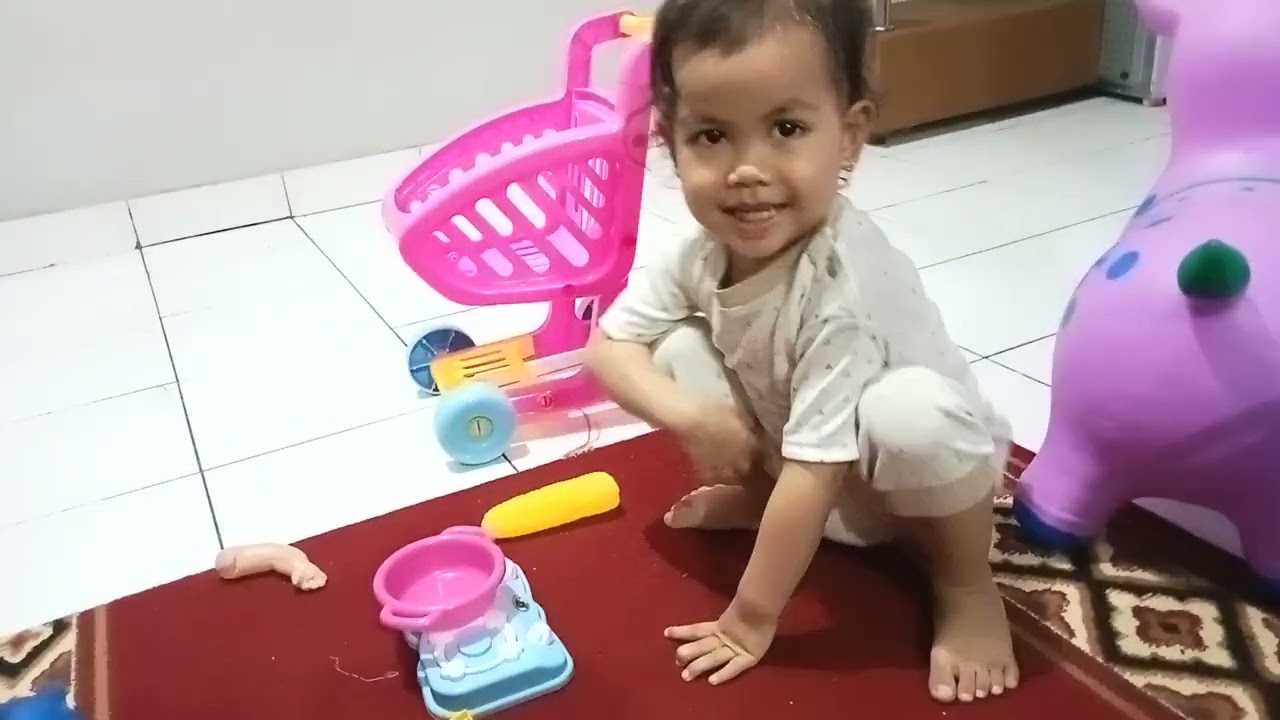 Hafizah Sofia Nazwa lagi main masak masak