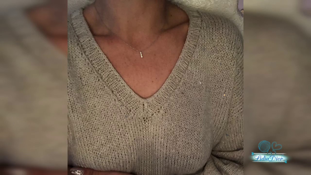 Scollo a V ai ferri.(Maglia per tutti)