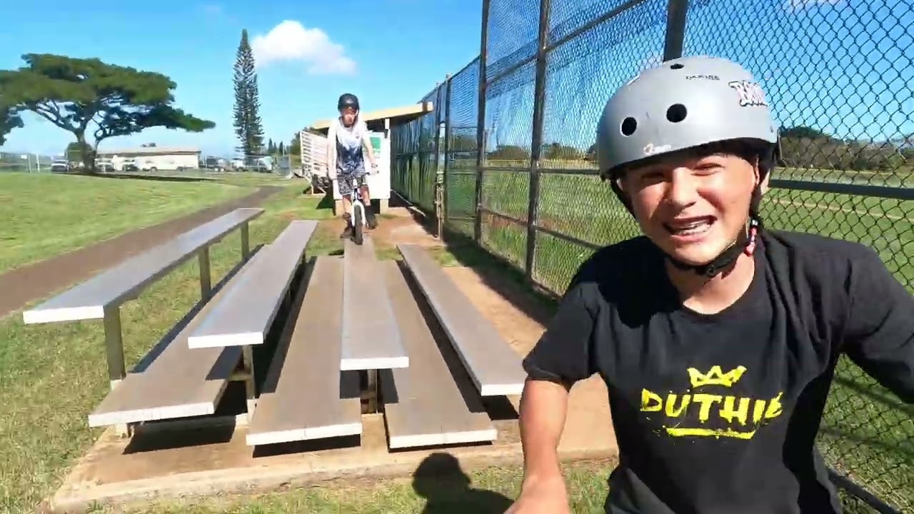 Epic Urban Freeride on The Mini Bikes