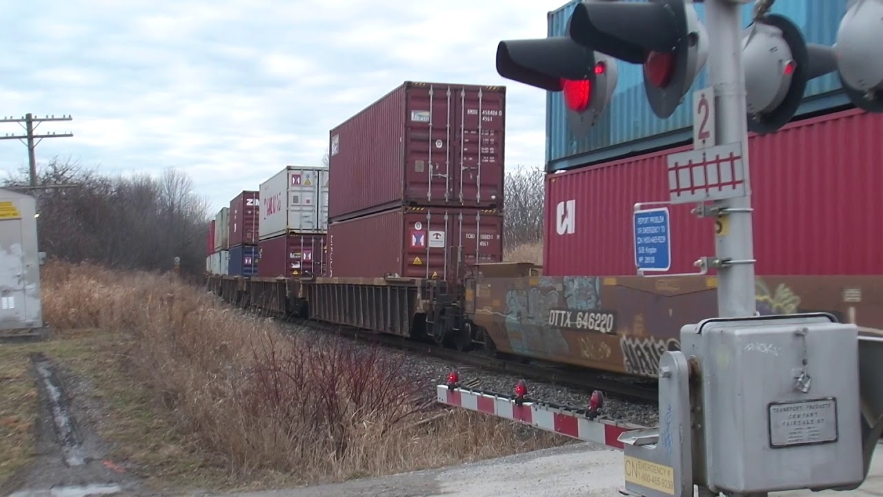 CN#108 / CN SD70I#5714 / AT BENNETT RD: