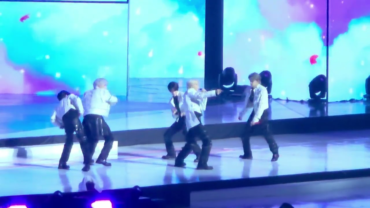 TXT - Blue Hours [20250822 TOMORROW X TOGETHER ACT: TOMORROW WORLD TOUR in Seoul Day1]