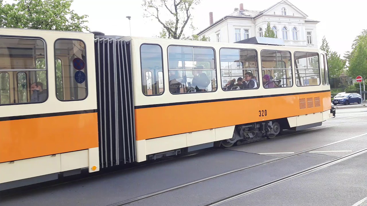 Alte Stra&szlig;enbahn in Gera
