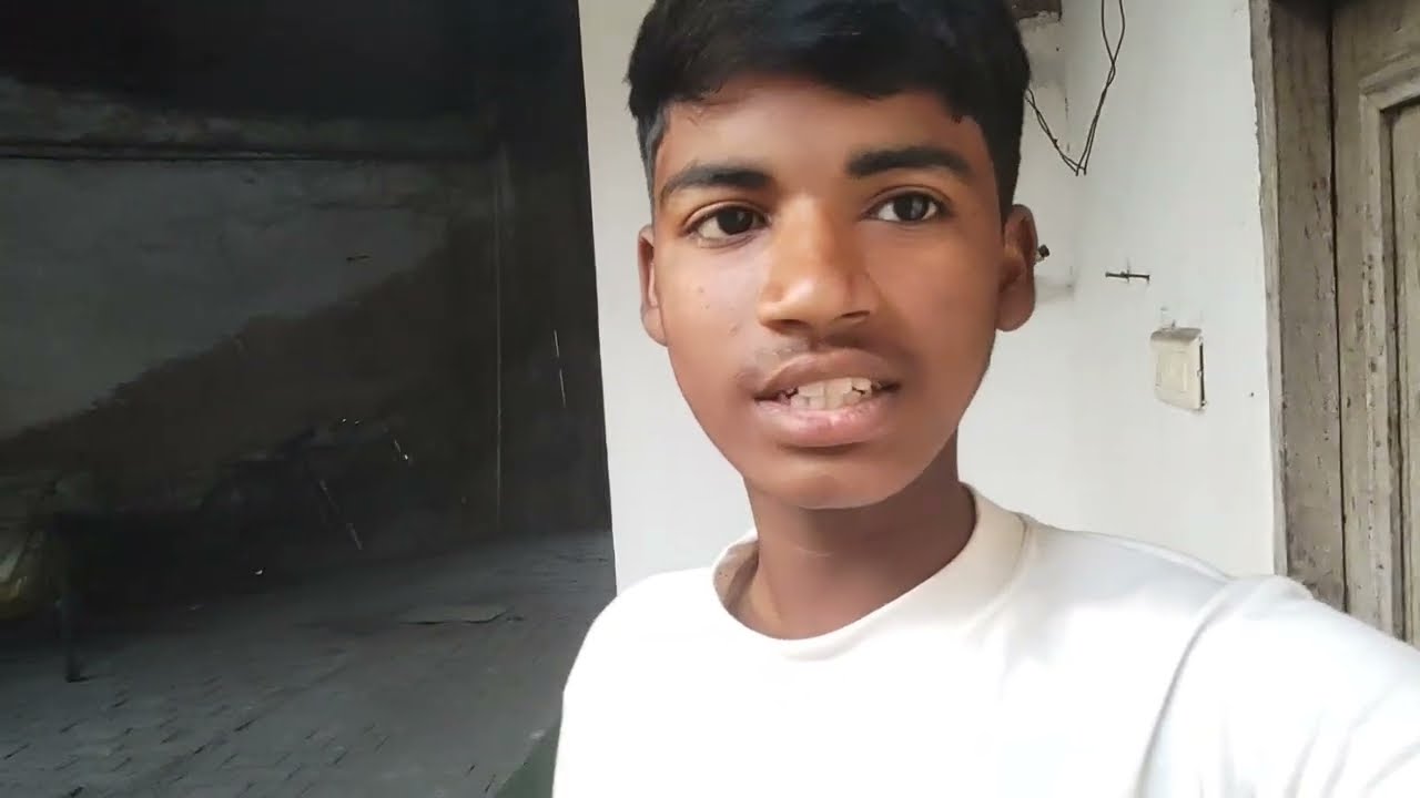 12 बजे रात को क्या हुआ? सब ईंटें जमीन पर