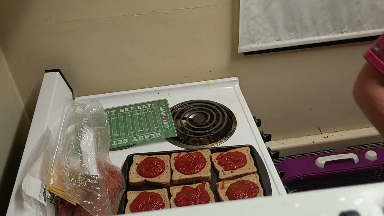 Cooking: Hawaiian pepperoni peppericini bread pizza 2/21/2026