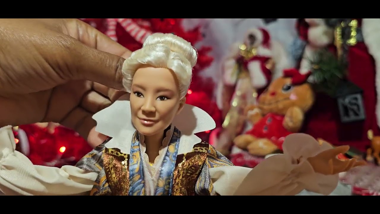 Unboxing Wicked Doll Madam MORRIBLE & trying on Barbie/Ken size xmas outfits!  🎄 🤶🏽 🧑🏾‍🎄 
