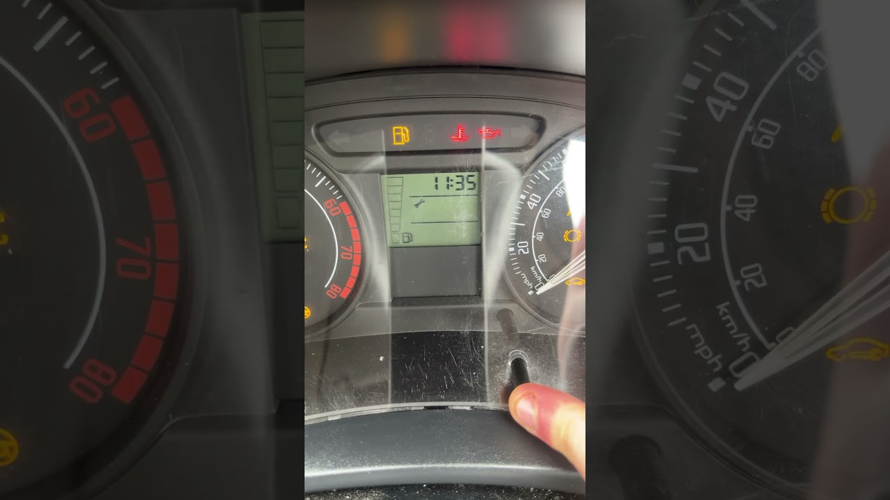 Reset service light Skoda Fabia 2008