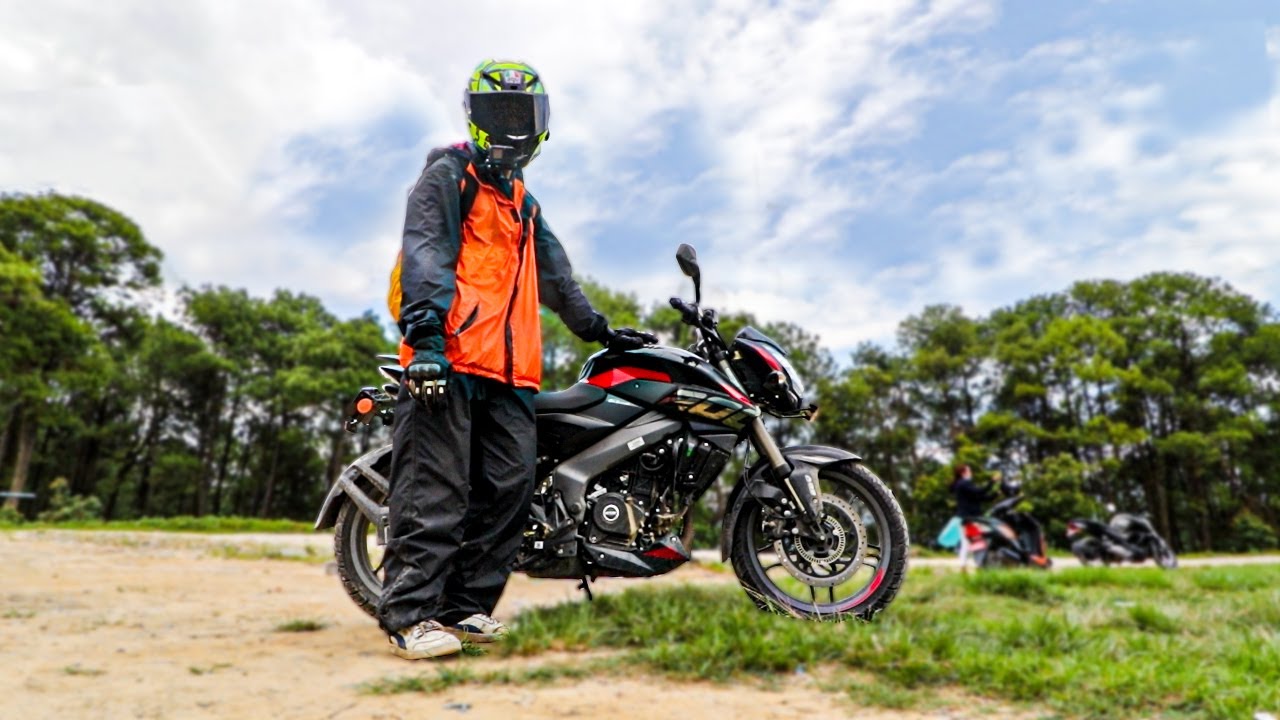 A Day With Bajaj Pulsar NS 200 (BS6, 2023)