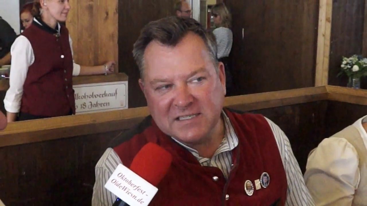 Interview mit Wiesnchef Josef Schmid &uuml;ber die Sch&ouml;nheitsk&ouml;nigin