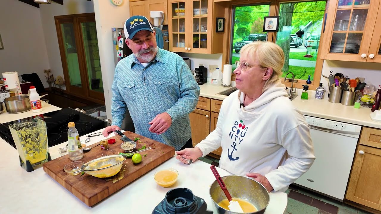 Episode 206 | How-To-Make Yellow Gazpacho | DOOR COUNTY GIRL