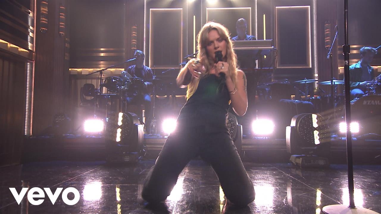 Tove Lo - Cool Girl (Live On The Tonight Show Starring Jimmy Fallon)