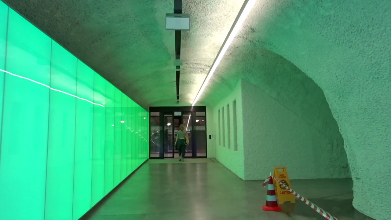 Beautiful castel parking garage Thun.