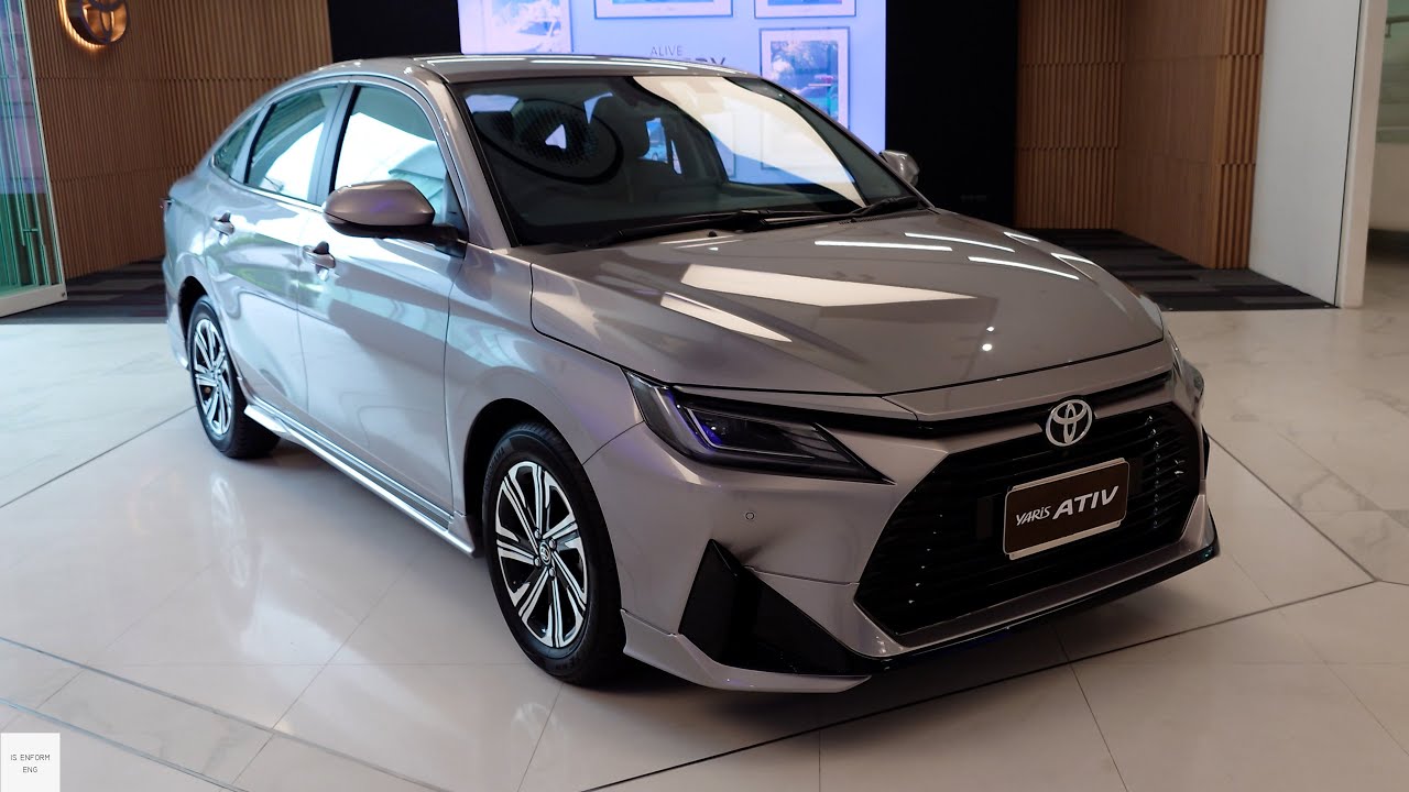 2026 Toyota Yaris Sedan / In-Depth Walkaround Exterior & Interior