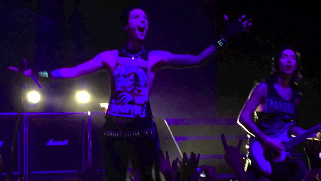 Black Veil Brides Concert! - VLOG - feat. Falling In Reverse - BlackMass Tour Chicago