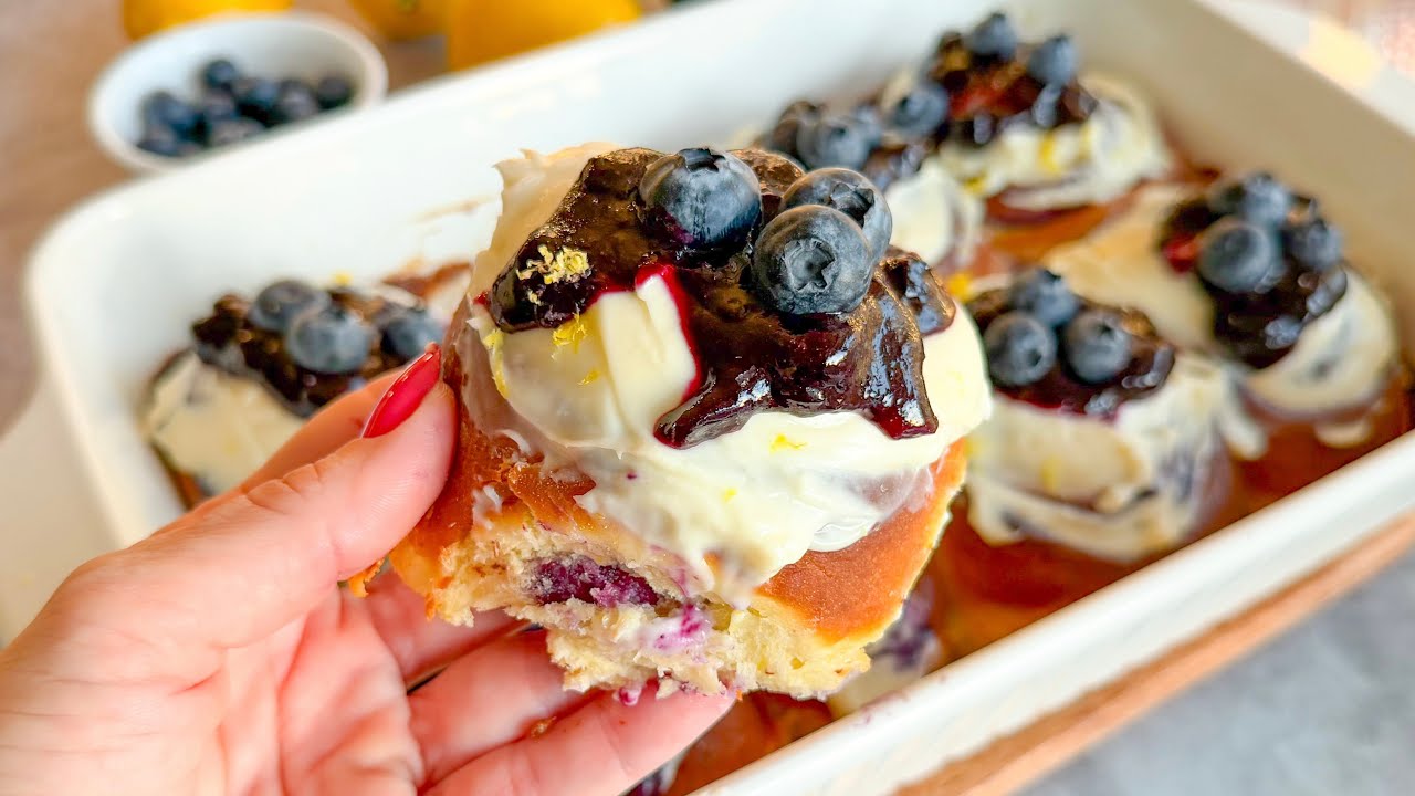 These Lemon Blueberry Rolls Melt in Your Mouth 🍋🫐 Cream Cheese Filled