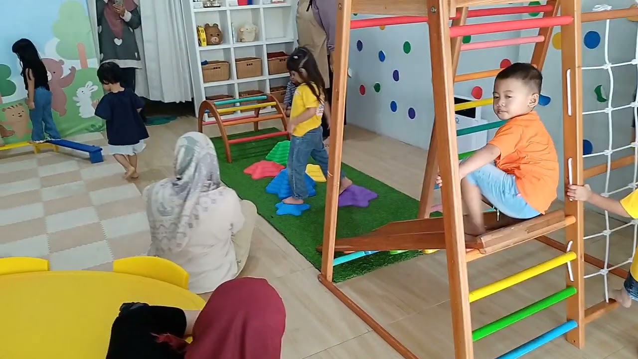 Radeya,BEEGROW_BABY GYM & PLAYDATE, Jomin Barat kota baru Karawang Jawa Barat Indonesia
