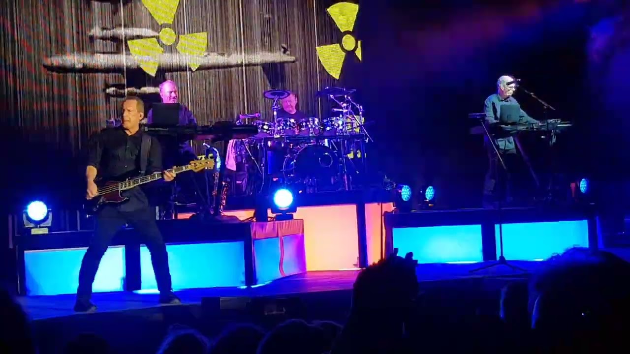 OMD - Enola Gay (Live at Party at the Palace, Linlithgow, 13 August 2023)