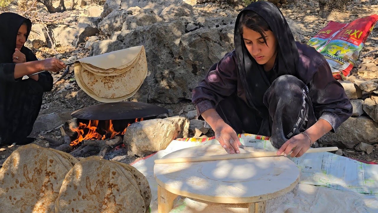 🏕Nomadic life in Iran | Iran Nomad Girl Baking Traditional Bread on Fire🍞