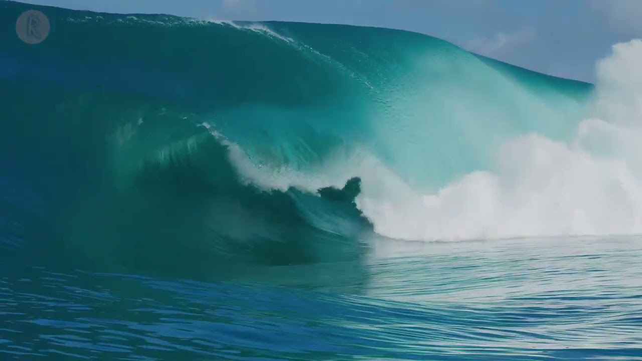 10 Hours of Huge Waves   Relaxing Sounds for Sleep, Ocean Sounds Ambiance for Relaxation & Spa