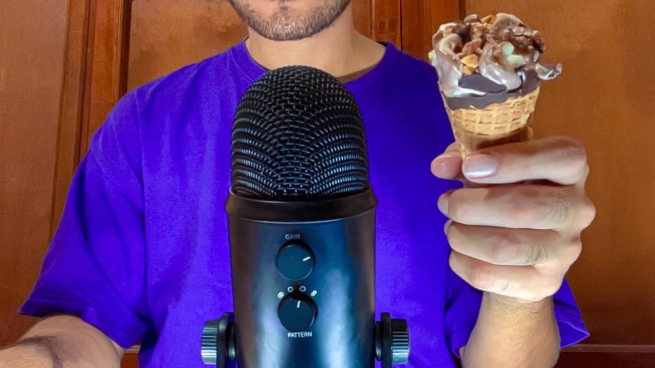 ASMR comiendo ¡CONO DE HELADO!🍦👅 ¿No sientes ASMR?