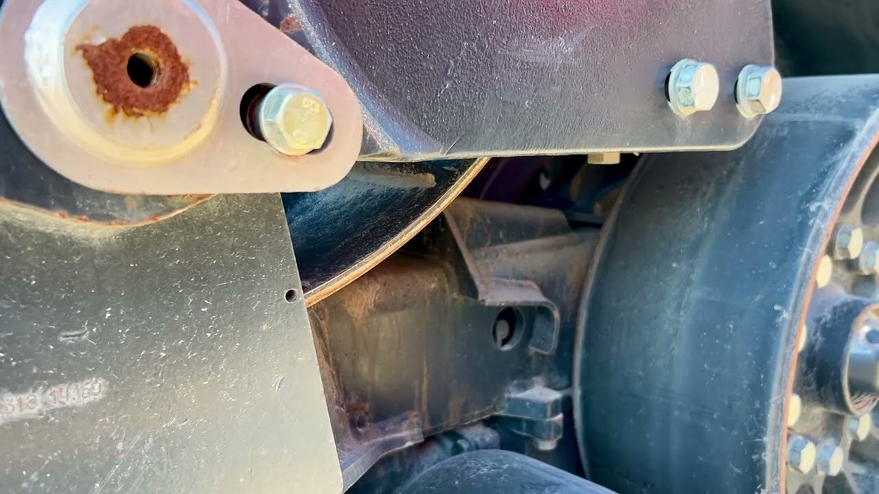 Case IH QuadTrac Undercarriage Comparison