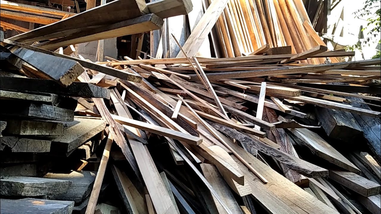 Ternyata kayu limbah ini bagus juga dibuat lemari kecil