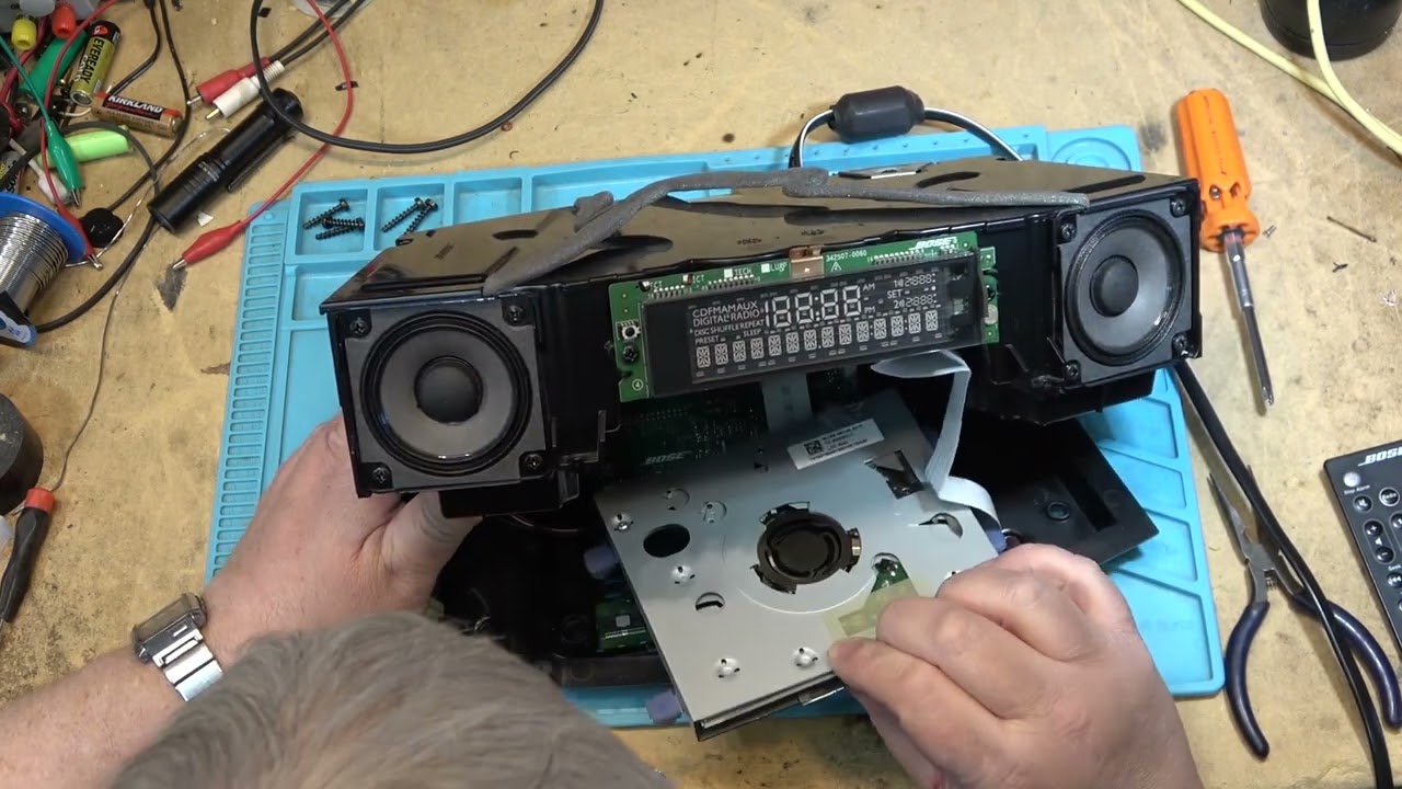 Oh No It's  BOSE.  Music system with a Broken CD player