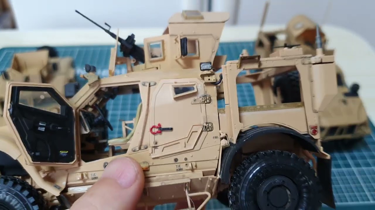 1/35  M1240A1 =  M1278 = M1151 comparison