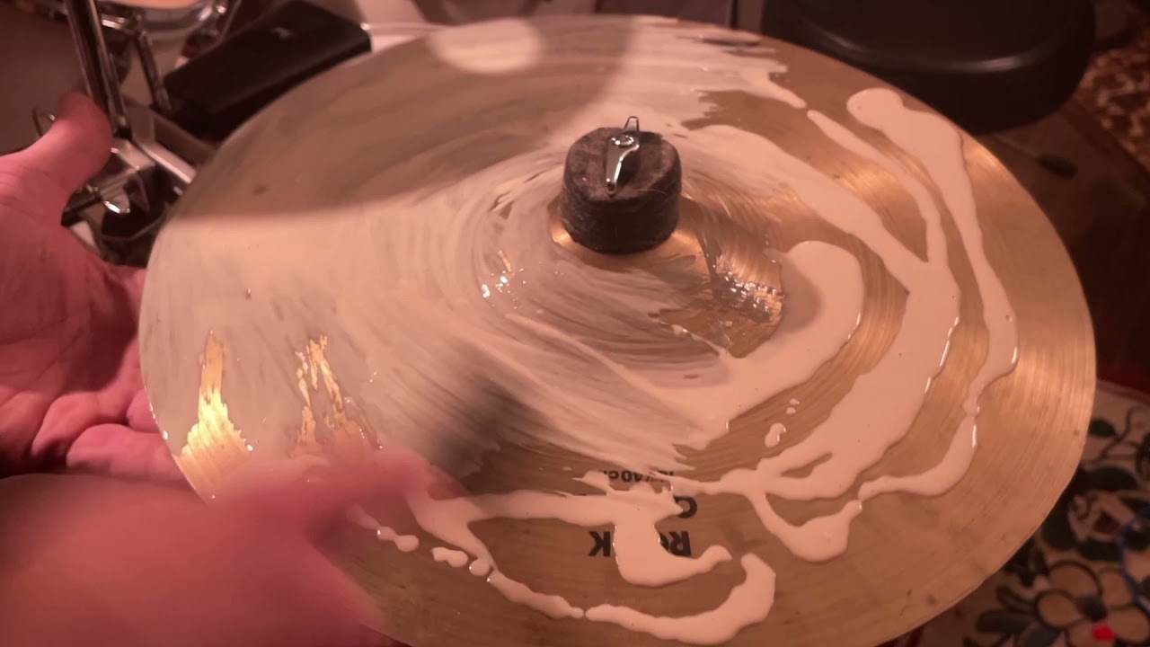 Restore & Clean Cymbals For Drums with Brass Polish