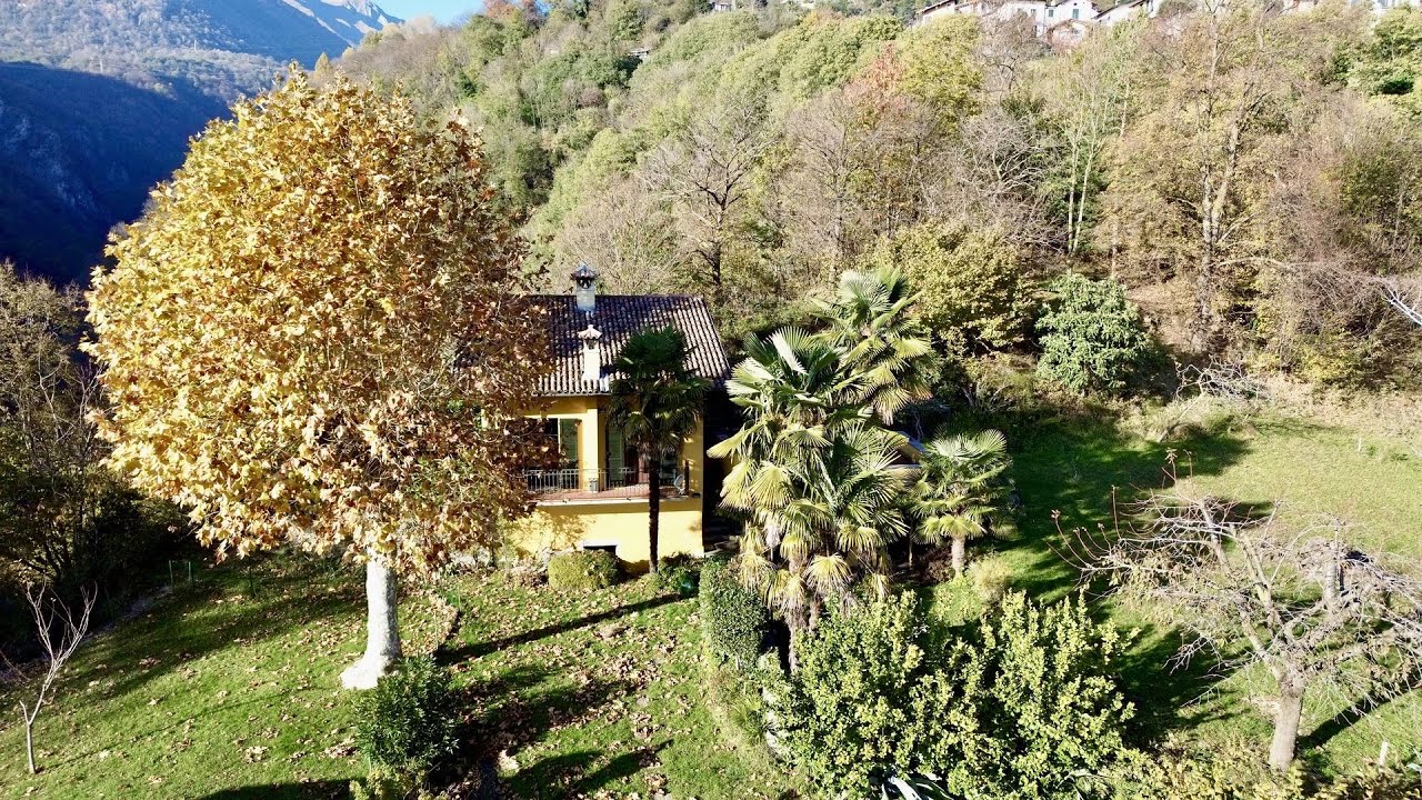 CASA Indipendente Domaso con Terreno Lago di Como - Agenzia Immobiliare Tre Pievi -www.trepievi.com