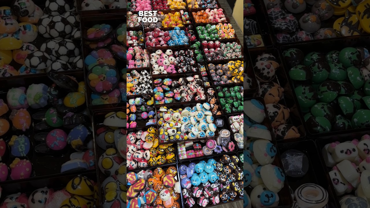 Chocolate cartoons!🤩📍Pokku Dessert ⏰12pm - 10pm (Daily)
